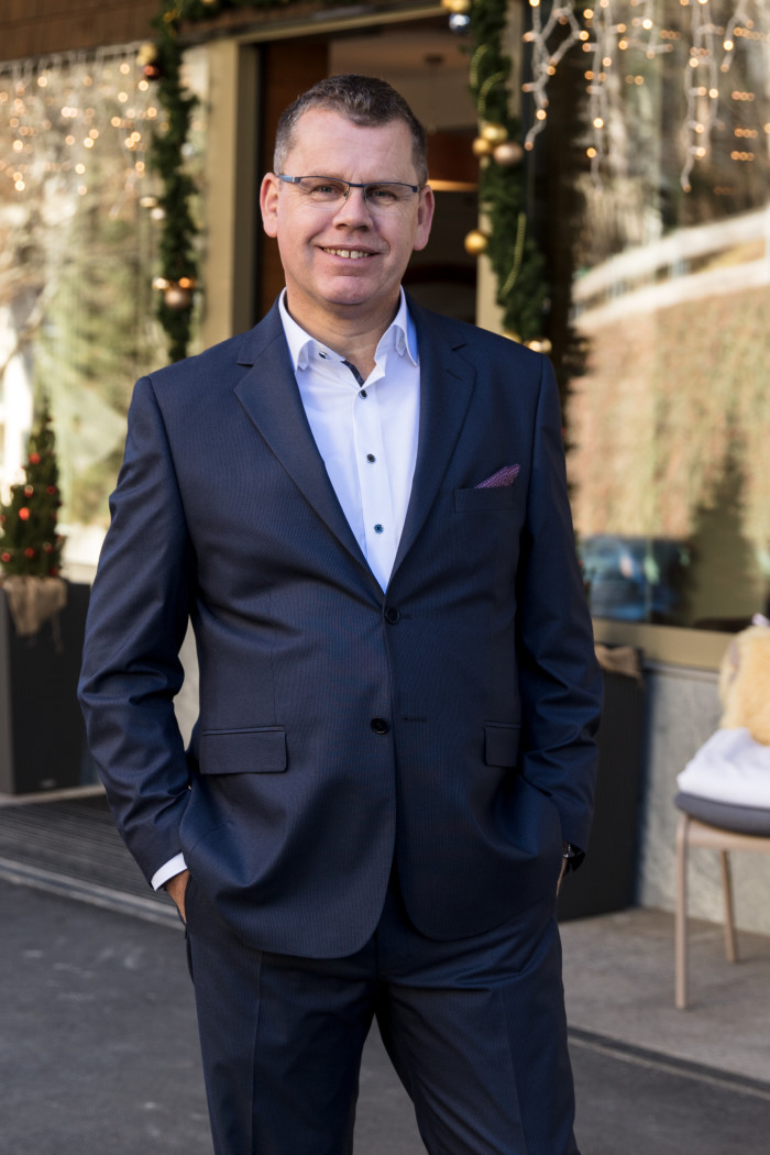Jaap Super, Vizedirektor Hotel Waldegg